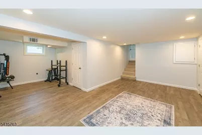 194 Whippany Rd, Hanover Township, NJ 07981 - Photo 26