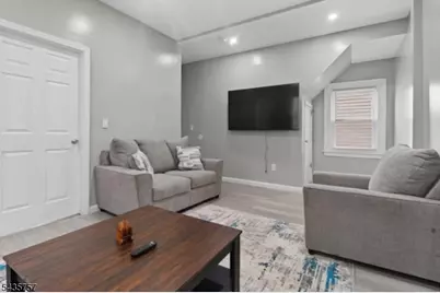 72 Seymour Ave #1, Newark, NJ 07108 - Photo 24