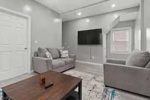 72 Seymour Ave, Newark, NJ 07108 - Photo 24