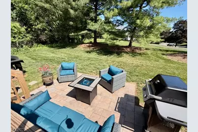 1404 Cobblestone Ct, Raritan Township, NJ 08822 - Photo 18