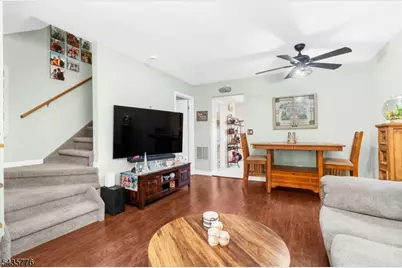 1404 Cobblestone Ct, Raritan Township, NJ 08822 - Photo 4