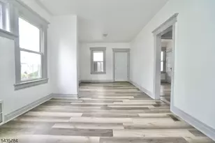 240-242 Sunset Ave, Newark, NJ 07106 - Photo 4