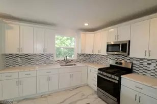 73 Franklin Terrace, Irvington, NJ 07111 - Photo 2