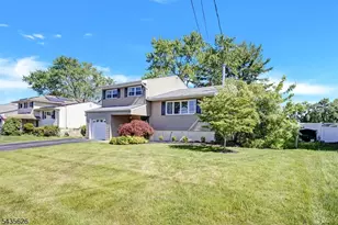 21 Hillery Dr, Mount Olive, NJ 07836 - Photo 4