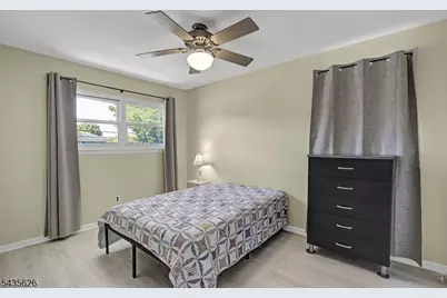 21 Hillery Dr, Mount Olive, NJ 07836 - Photo 18