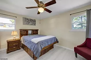 21 Hillery Dr, Mount Olive, NJ 07836 - Photo 16