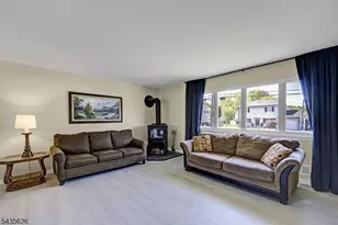 21 Hillery Dr, Mount Olive, NJ 07836 - Photo 6