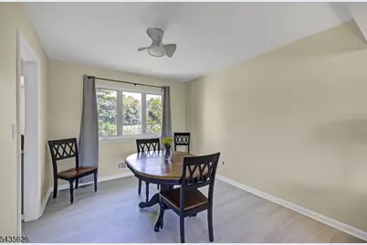 21 Hillery Dr, Mount Olive, NJ 07836 - Photo 8