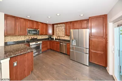 32 Rosewood Ct #32, North Haledon, NJ 07508 - Photo 12