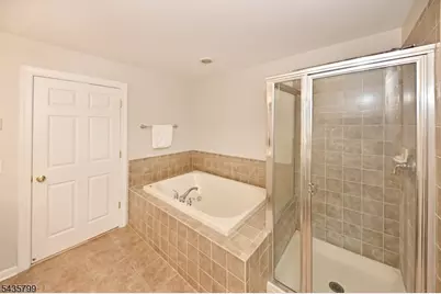 32 Rosewood Ct #32, North Haledon, NJ 07508 - Photo 16