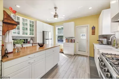 33 Morse Ave, East Orange, NJ 07017 - Photo 18