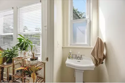 33 Morse Ave, East Orange, NJ 07017 - Photo 12