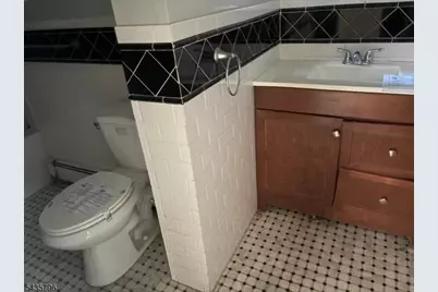 94 Elm Rd, Newark, NJ 07105 - Photo 10