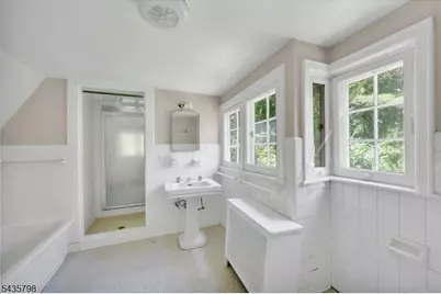 475 Berkeley Ave, South Orange, NJ 07079 - Photo 18