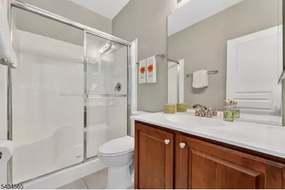 717 Thistle Hill Ln, Franklin Township, NJ 08873 - Photo 14