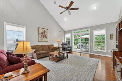 717 Thistle Hill Ln, Franklin Township, NJ 08873 - Photo 22