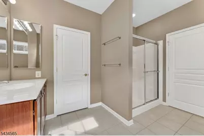 717 Thistle Hill Ln, Franklin Township, NJ 08873 - Photo 32