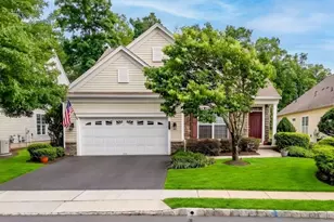 717 Thistle Hill Ln, Franklin Township, NJ 08873 - Photo 4