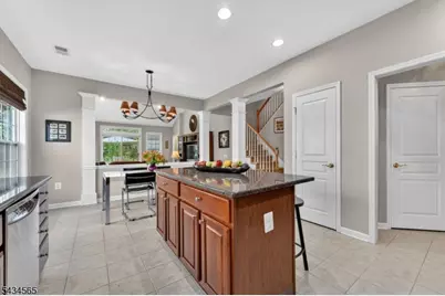 717 Thistle Hill Ln, Franklin Township, NJ 08873 - Photo 20