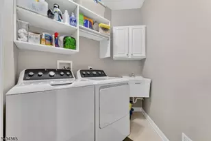 717 Thistle Hill Ln, Franklin Township, NJ 08873 - Photo 22