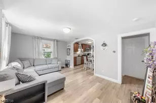 1833 W 4th St, Piscataway Township, NJ 08854 - Photo 4