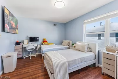 56 Vincent St, Newark, NJ 07105 - Photo 8