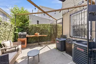 56 Vincent St, Newark, NJ 07105 - Photo 14