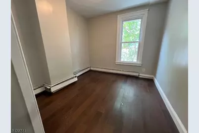17 8th Ave, Newark, NJ 07104 - Photo 20