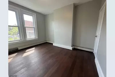 17 8th Ave, Newark, NJ 07104 - Photo 22