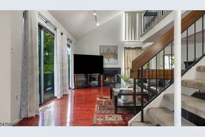 288 Crabtree Ct, Bernards Township, NJ 07920 - Photo 4