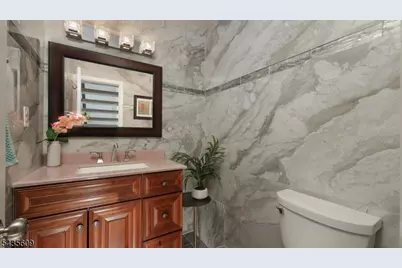 288 Crabtree Ct, Bernards Township, NJ 07920 - Photo 12