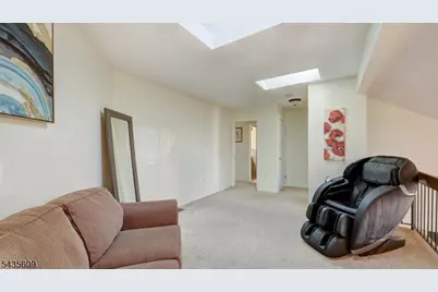 288 Crabtree Ct, Bernards Township, NJ 07920 - Photo 14