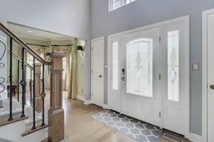 14 Hemingway Dr, Roxbury Township, NJ 07852 - Photo 2