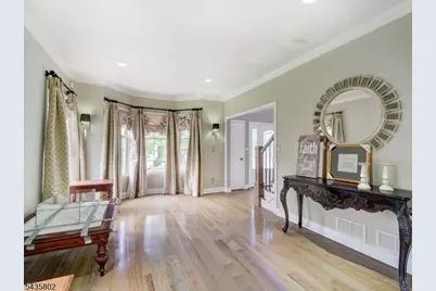 14 Hemingway Dr, Roxbury Township, NJ 07852 - Photo 4