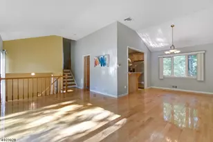 50 Falcon Rd, Livingston, NJ 07039 - Photo 2