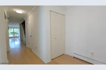 13 Stryker Ct, Bridgewater, NJ 08807 - Photo 4