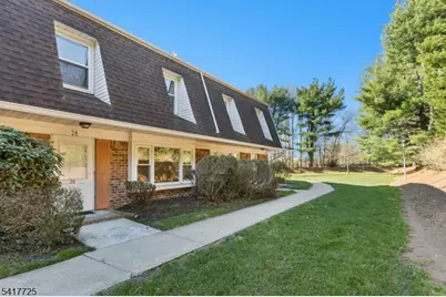 28 Wareham Ct, Scotch Plains Township, NJ 07076 - Photo 2