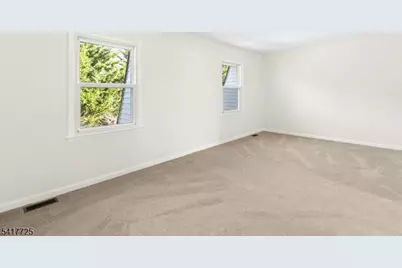 28 Wareham Ct, Scotch Plains Township, NJ 07076 - Photo 22
