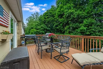 22 Green Apple Rd, Sparta Township, NJ 07871 - Photo 24