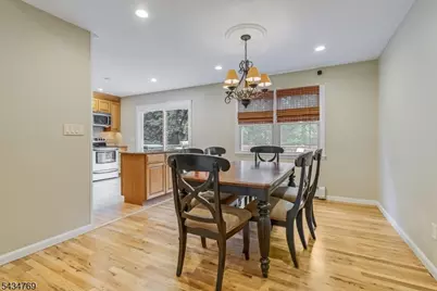 22 Green Apple Rd, Sparta Township, NJ 07871 - Photo 10