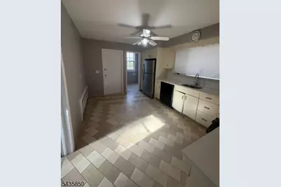 375 Walnut St, Newark, NJ 07105 - Photo 2