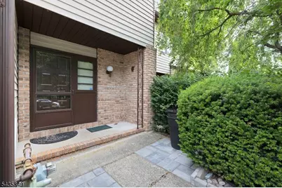 89 Stockton Ct, Parsippany, NJ 07950 - Photo 4