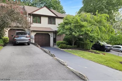 89 Stockton Ct, Parsippany, NJ 07950 - Photo 2