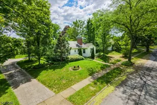 133 Frost Ave, Phillipsburg, NJ 08865 - Photo 1
