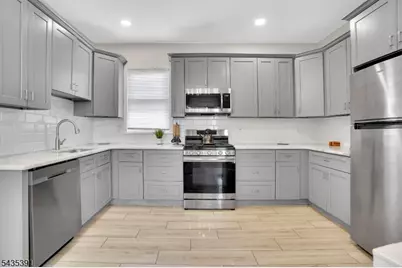 35 Chester Ave, Irvington, NJ 07111 - Photo 8