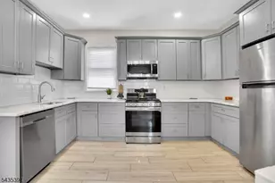 35 Chester Ave, Irvington, NJ 07111 - Photo 8