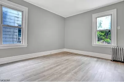 35 Chester Ave, Irvington, NJ 07111 - Photo 26