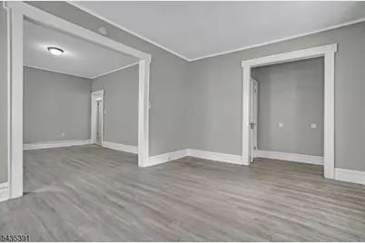 35 Chester Ave, Irvington, NJ 07111 - Photo 16