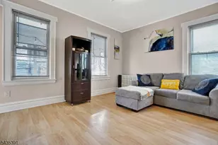 35 Chester Ave, Irvington, NJ 07111 - Photo 4