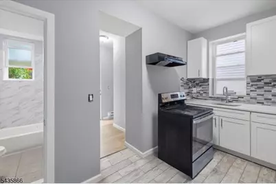 422 18th Avenue, Newark, NJ 07108 - Photo 10